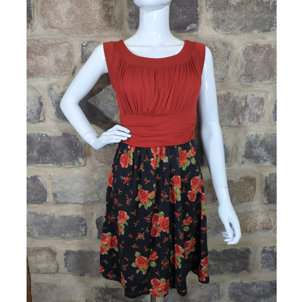 Gilli Sleeveless‎ Floral Skirt Dress Black Orange Woman's Size Medium Summer